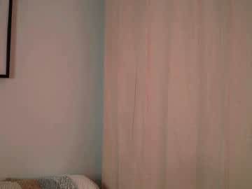 webcam girl peek_in_my_window image #7177807