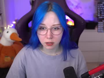 webcam girl blue_mooncat image #8134238