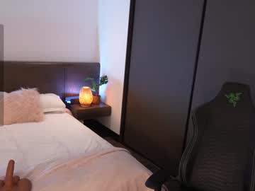 webcam girl lau__1 image #7753721