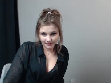 webcam girl relax_nina image #343974