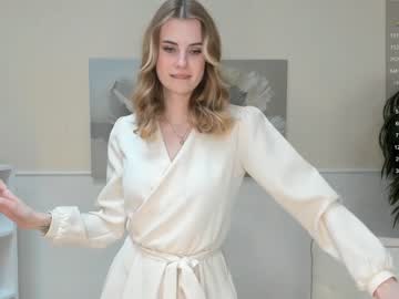 webcam girl fannycullimore image #6542468