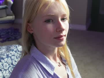 webcam girl bestblondiiecb image #7920947