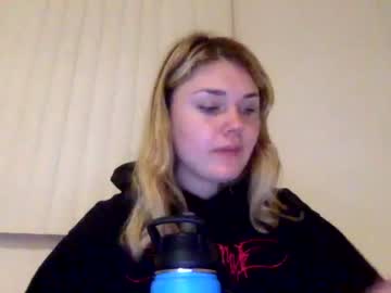 webcam girl cassidyyqueen image #4301960
