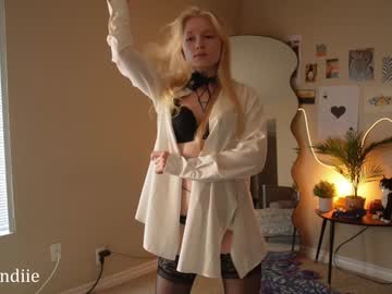 webcam girl bestblondiiecb image #9576361