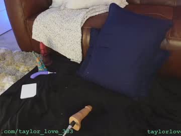 webcam girl taylor_love_303 image #5747591