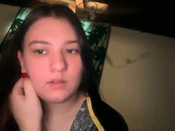 webcam girl queenhaven23 image #8357971