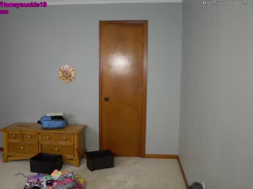 webcam girl 19honeysuckle image #2954307