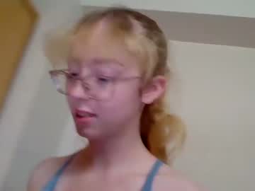 webcam girl blonde_katie image #5806390