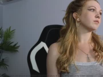 webcam girl small_blondee image #7342079
