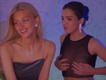 webcam girl _2strangers image #1763412