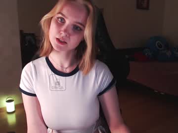 webcam girl lovely_kisses image #2626468