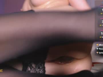 webcam girl sweetkira555 image #7995401