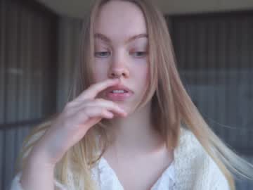 webcam girl bibi_it_is image #5017875