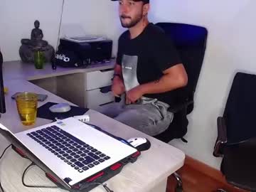 webcam man tommy_jhonn image #2525050