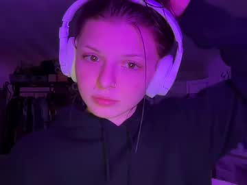 webcam girl ultravioletts image #8393206