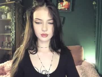 webcam girl bmwm5f90 image #8912795