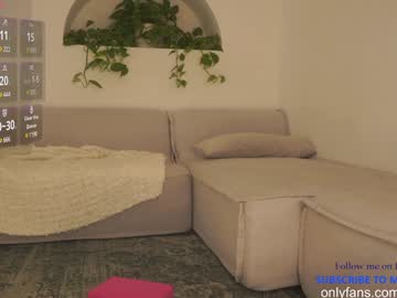 webcam girl n_o_v_a image #9579086
