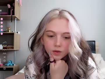 webcam girl small_blondee image #5442029