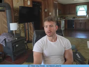 webcam man hotmuscles6t9 image #8957565