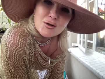 webcam girl gl1tter_barbie image #1652602