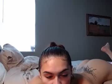 webcam girl willowonapillow image #9574286