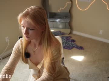webcam girl bestblondiiecb image #9266707