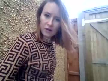 webcam girl eatmypie69 image #5628745
