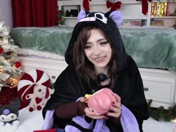 webcam girl crimsonkitten image #8502946