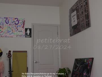 webcam girl petitebrat image #7715694
