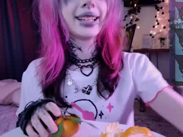 webcam girl lollyshy__ image #8514308