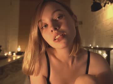 webcam girl bibi_it_is image #2459534