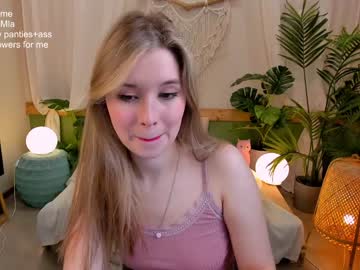 webcam girl milablush image #3318575