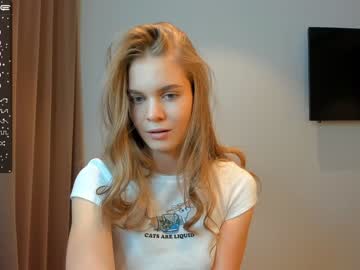 webcam girl carolynsveronica image #5019186