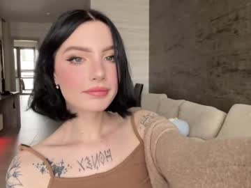 webcam tranny evelynforever image #4561116