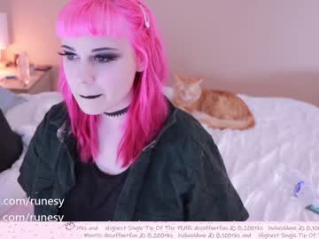 webcam girl runesy image #1082395