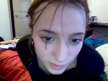 webcam girl prettypiper1 image #3220275