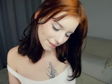 webcam girl sweat_cream image #8843347