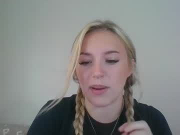 webcam girl dumb_blonde69 image #4785418
