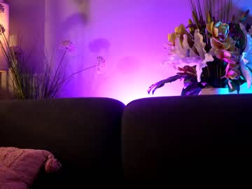 webcam girl littlee33 image #3183885