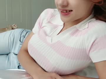 webcam girl littlegreekflower image #9352681