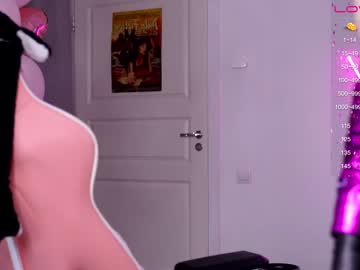 webcam girl holliwould_ image #4205283