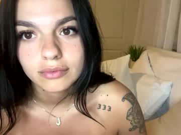 webcam girl lunarainnn image #8858133