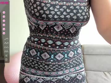 webcam girl emilymilf__ image #4903368