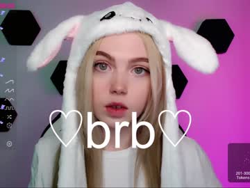webcam girl small_blondee image #4296096