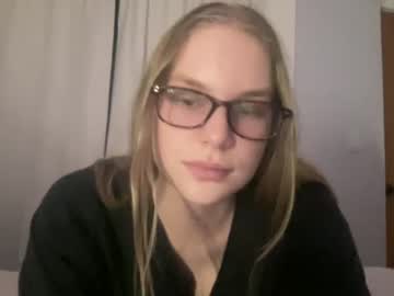 webcam girl alexkelsey18 image #6597894