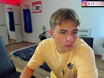 webcam man ali_bruin image #5040481