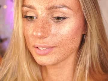 webcam girl artease image #5565763