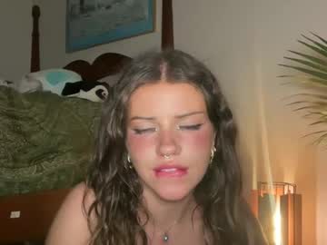 webcam girl fairyyy653 image #8735538