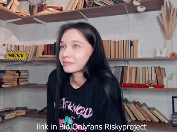 webcam girl riskyproject image #9651758