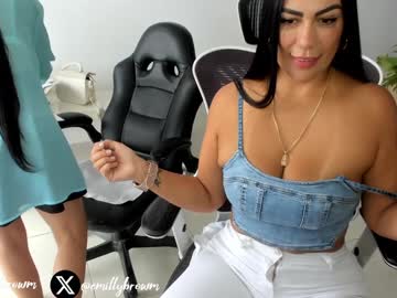 webcam couple emillybrowm image #9424896